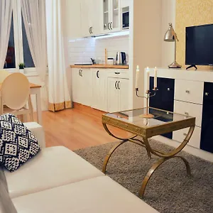 Gold Box Apartamento